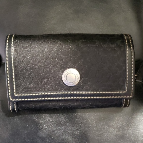 Coach Handbags - * FINAL Coach wallet